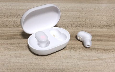 使用小米蓝牙耳机airdots青春版的感受及单耳双耳配对教程