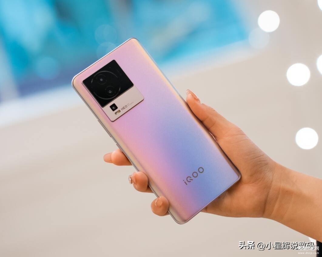 目前性价比最高的5g手机推荐（三款5G手机值得买）